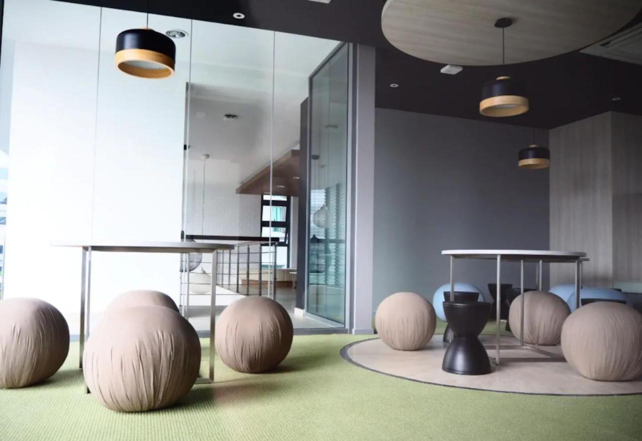 Robertson Cozy 3 Bedroom Family Suite With Netflix Kuala Lumpur Exteriör bild